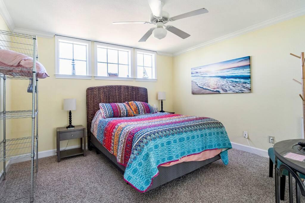 Appartement Oceanfront At The Dawns à Galveston Extérieur photo