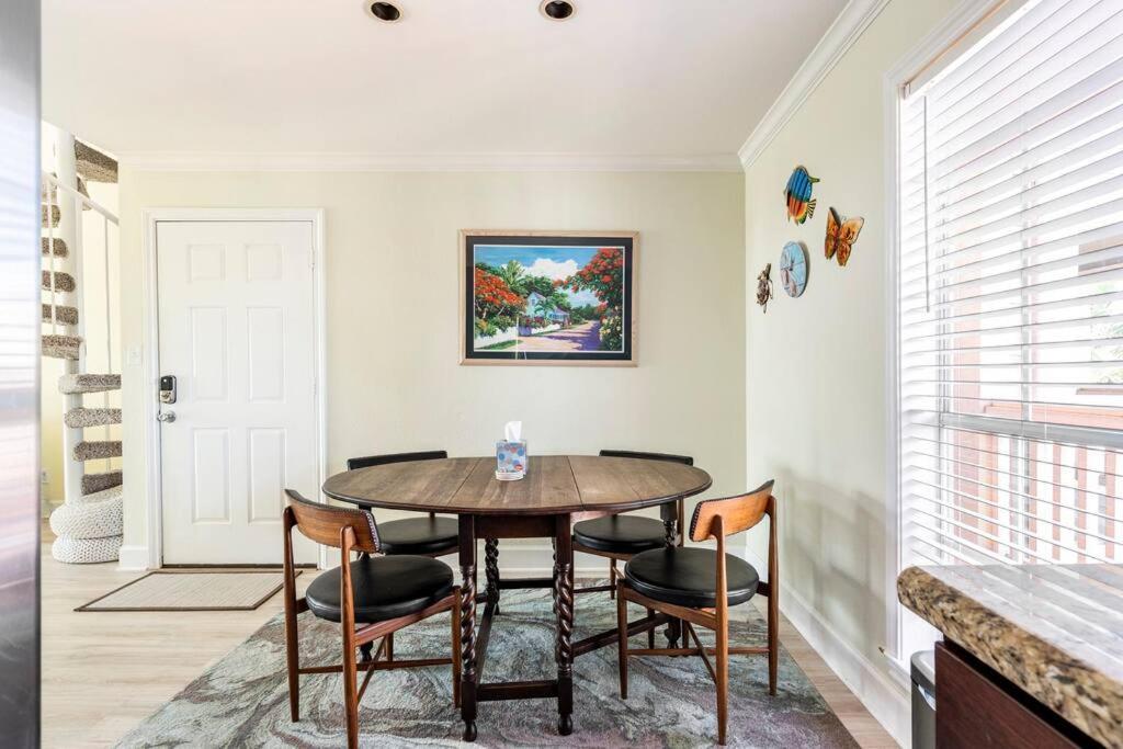 Appartement Oceanfront At The Dawns à Galveston Extérieur photo